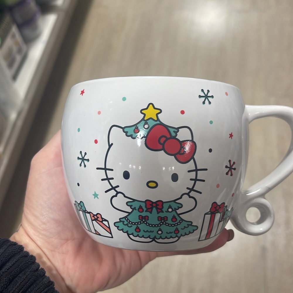 Christmas hello kitty coffee mug